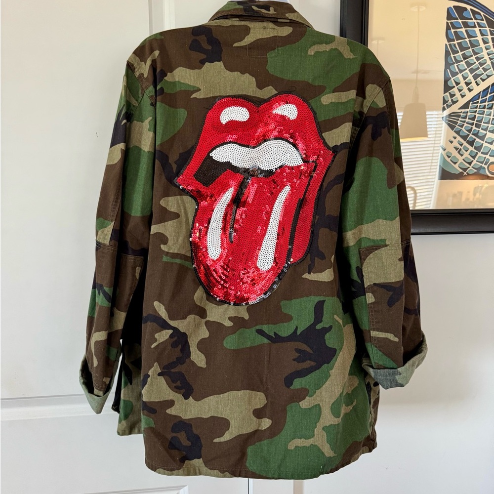 Reworked Rolling Stones Vintage Camo
Button-Up Jacket